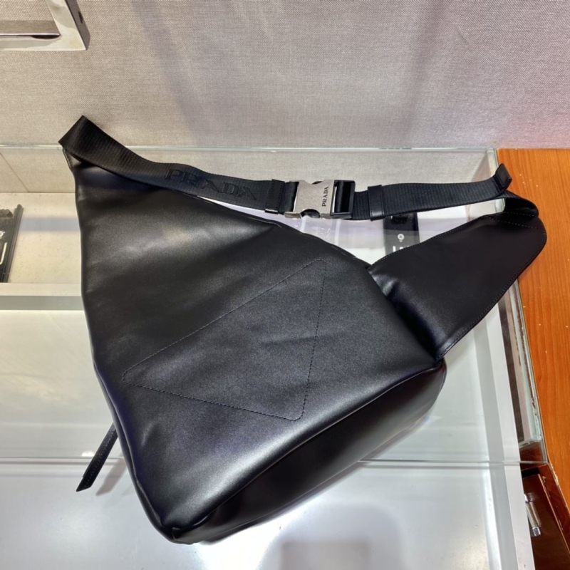 Pra*a waist chest packs